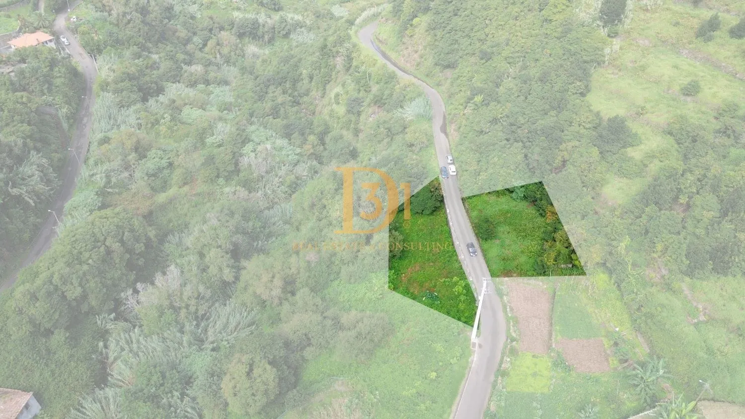 Dois Terrenos em Boaventura com Potencial de Construção e Localização Privilegiada - Imóvel D31 em Portugal
