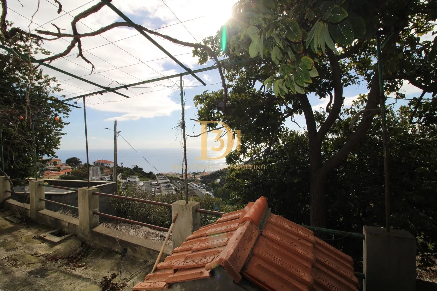 Terreno exclusivo com vista mar com duas Moradias - Imóvel D31 em Portugal